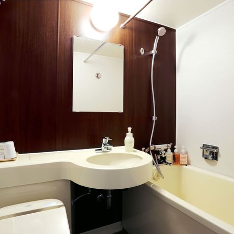 Imagen de la habitación del Hotel Mielparque Hiroshima. Foto 11