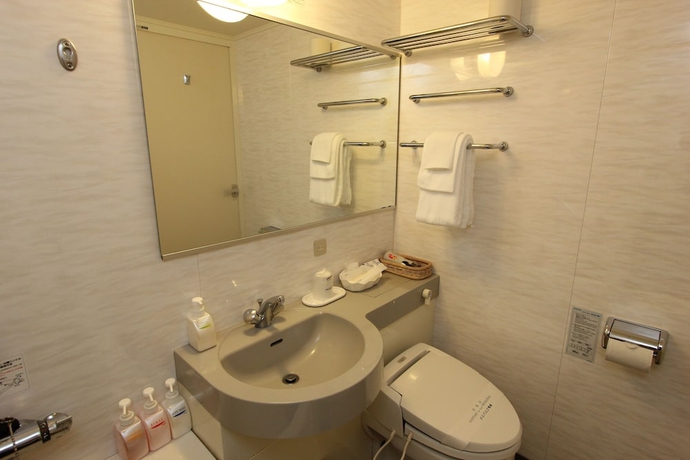 Imagen de la habitación del Hotel Mielparque Kumamoto. Foto 13