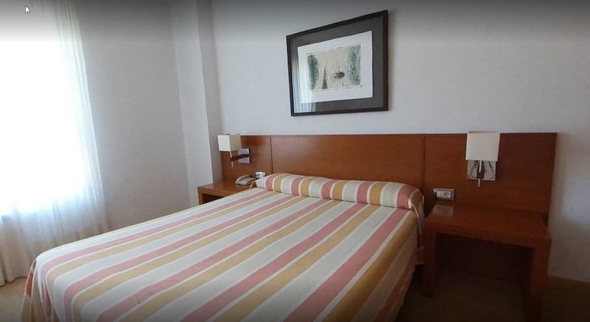 Imagen de la habitación del Hotel Miera. Foto 6