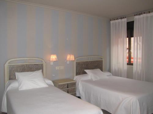 Imagen de la habitación del Hotel Migal. Foto 5