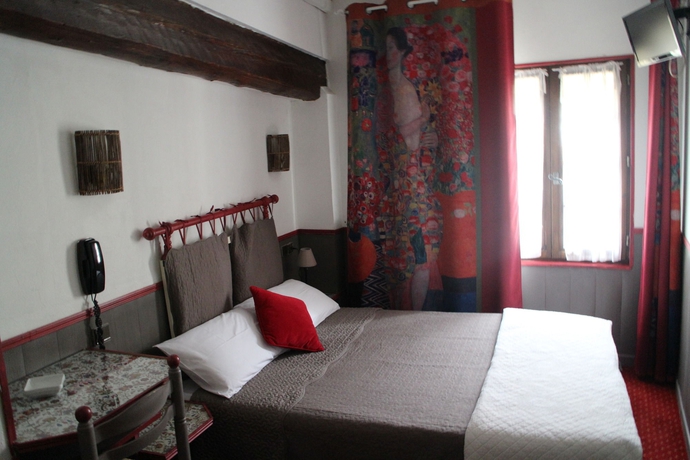 Imagen de la habitación del Hotel Mignon, Avignon. Foto 10