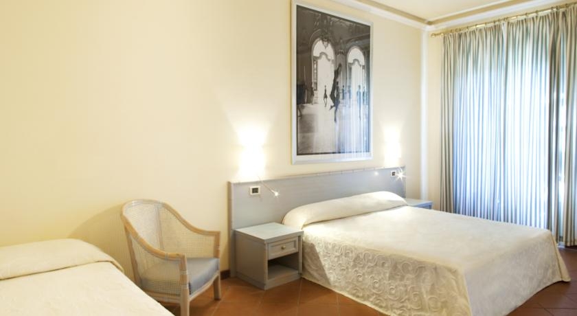Imagen de la habitación del Hotel Mignon, Forte de Marmi. Foto 3