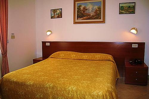 Imagen del bar/restaurante del Hotel Mignon, Milán. Foto 4