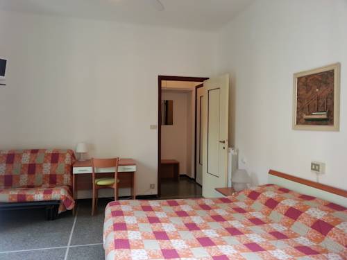 Imagen de la habitación del Hotel Mignon Posta. Foto 8