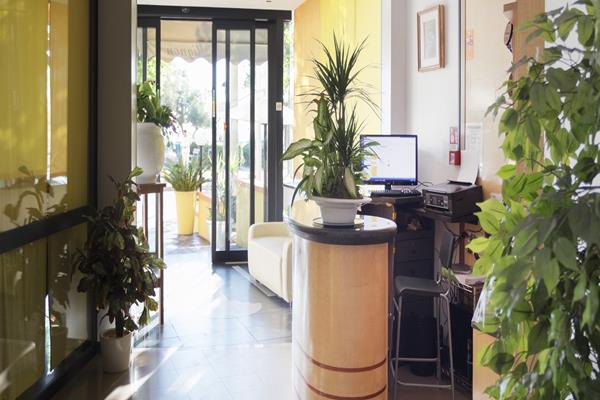 Imagen general del Hotel Mignon, Riccione. Foto 1