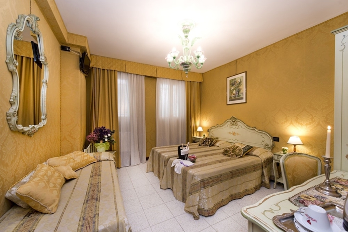 Imagen de la habitación del Hotel Mignon, Venecia. Foto 10