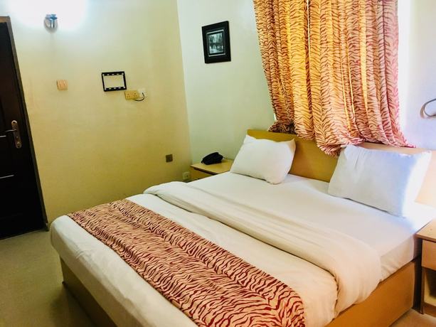 Imagen general del Hotel Mignonette and Suites. Foto 1