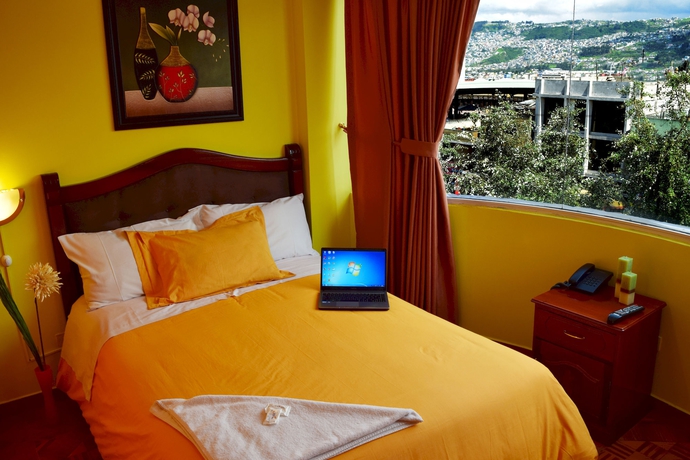 Imagen de la habitación del Hotel Miguel Angel Terminal Quitumbe. Foto 7