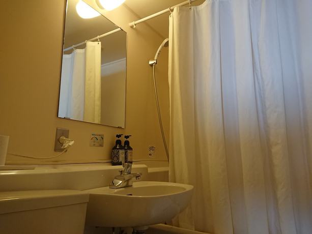 Imagen de la habitación del Hotel Mihara Kokusai. Foto 15