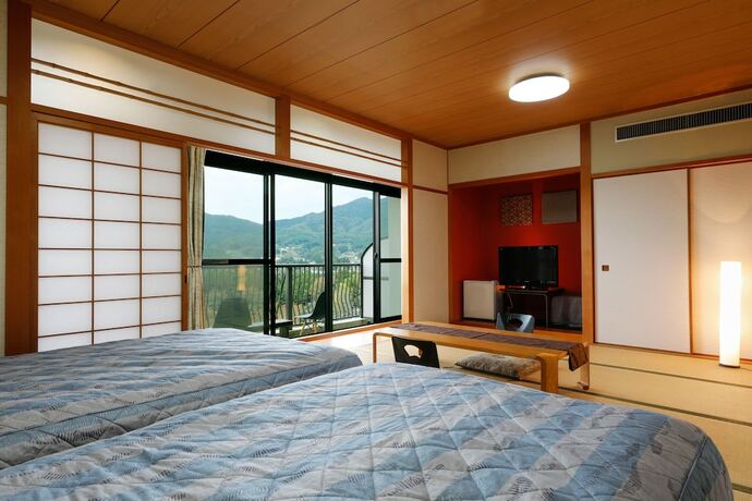 Imagen de la habitación del Hotel Miharuen. Foto 15