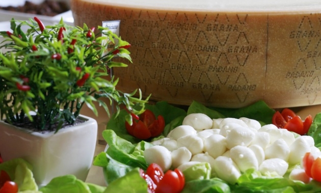 Imagen del bar/restaurante del Hotel Mihotel. Foto 2