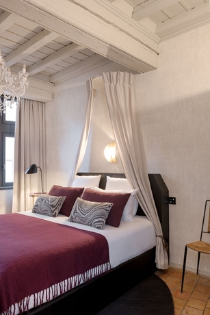 Imagen de la habitación del Hotel Mihotel La Tour Rose. Foto 14