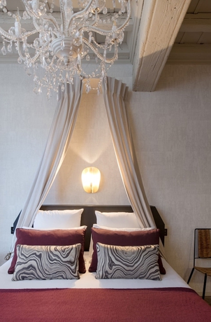 Imagen de la habitación del Hotel Mihotel La Tour Rose. Foto 16