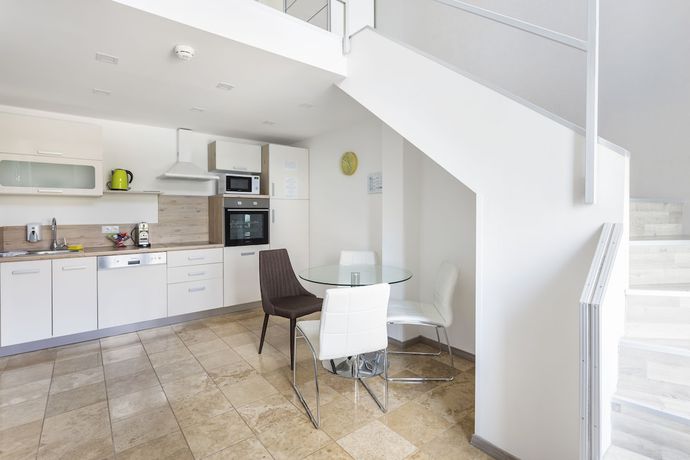 Imagen de la habitación del Hotel Mika Downtown. Foto 2