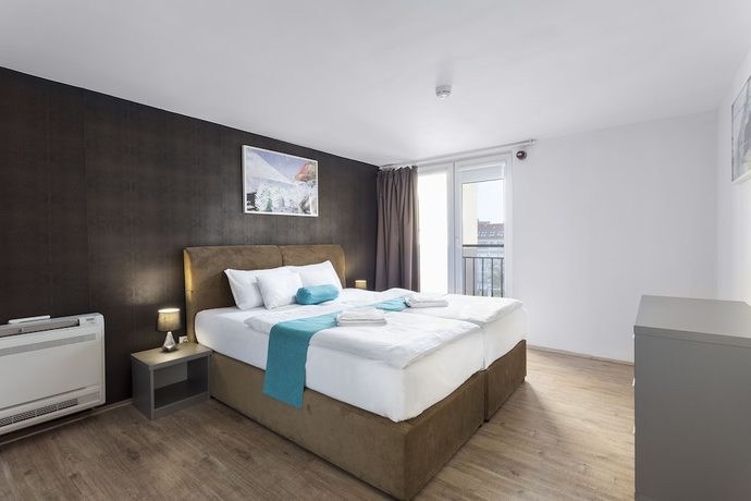 Imagen de la habitación del Hotel Mika Downtown. Foto 3