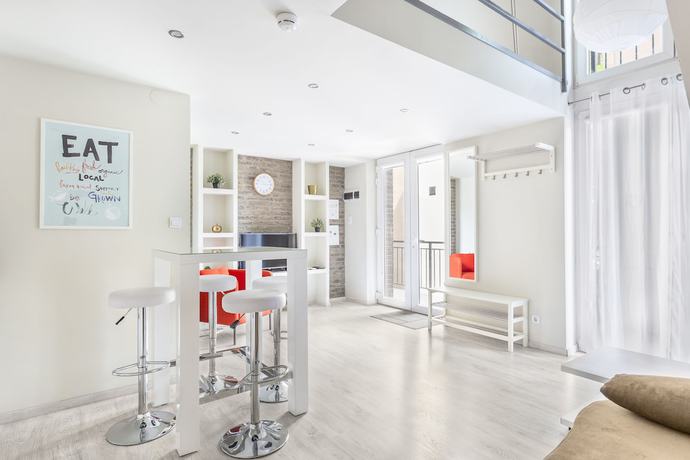 Imagen de la habitación del Hotel Mika Downtown. Foto 5