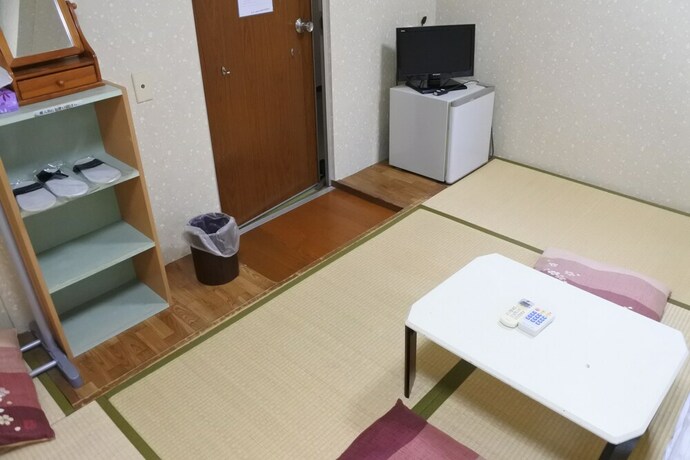 Imagen de la habitación del Hotel Mikado, Osaka. Foto 12