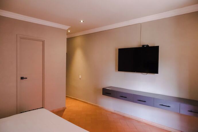 Imagen general del Hotel Mikaella. Foto 3