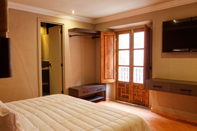 Imagen de la habitación del Hotel Mikaella. Foto 18