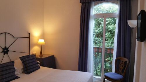 Imagen de la habitación del Hotel Mikasa Suites And Spa. Foto 9