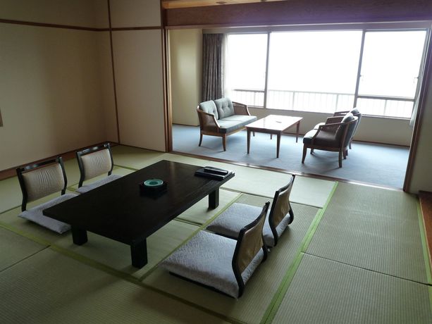 Imagen de los interiores del Hotel Mikawa Kaiyoukaku. Foto 7