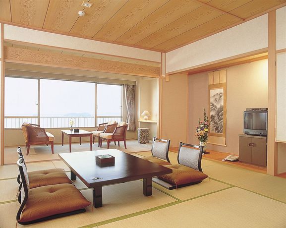 Imagen de los interiores del Hotel Mikawa Kaiyoukaku. Foto 8
