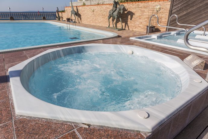 Imagen de la piscina del Hotel Mikazuki Sea-park Awa Kamogawa. Foto 18