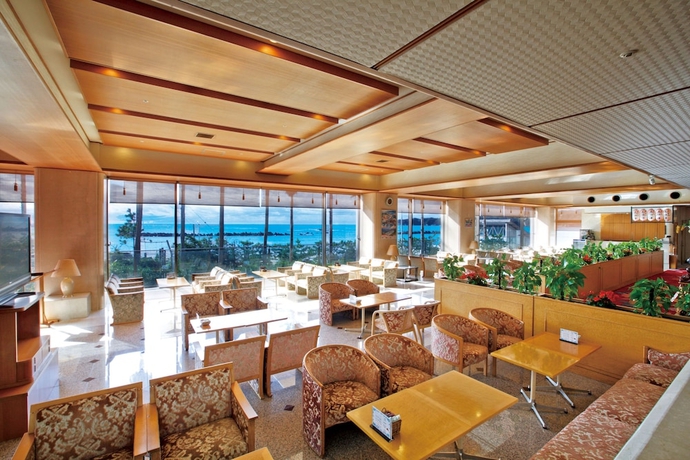 Imagen de los interiores del Hotel Mikazuki Sea-park Katsuura. Foto 15