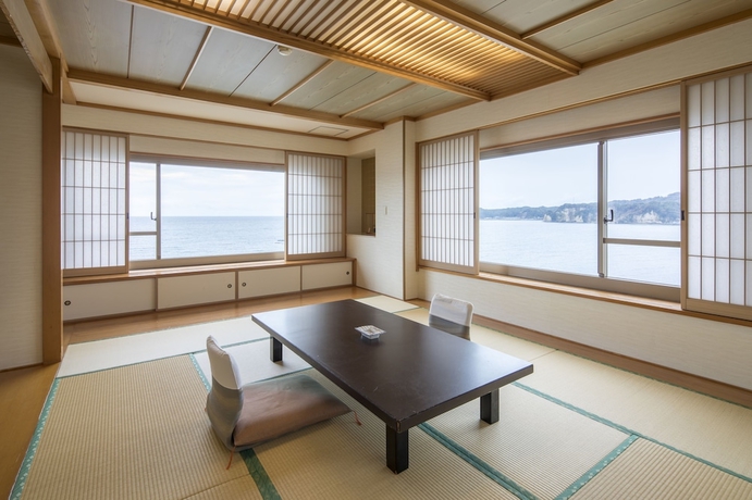 Imagen de la habitación del Hotel Mikazuki Sea-park Katsuura. Foto 8