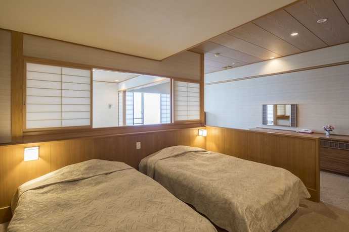 Imagen de la habitación del Hotel Mikazuki Sea-park Katsuura. Foto 9