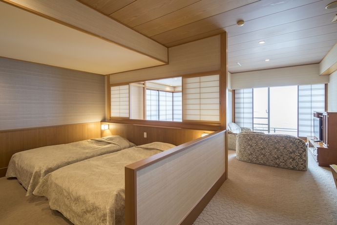 Imagen de la habitación del Hotel Mikazuki Sea-park Katsuura. Foto 10