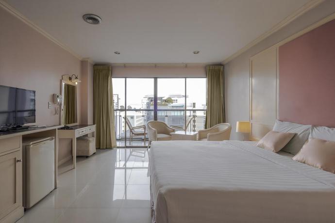 Imagen de la habitación del Hotel Mike Beach Resort Pattaya - Sha. Foto 3