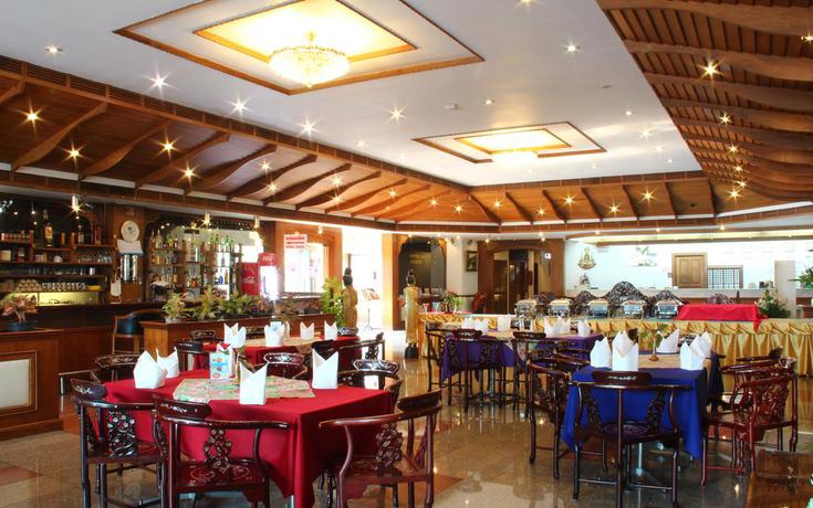 Imagen del bar/restaurante del Hotel Mike. Foto 2