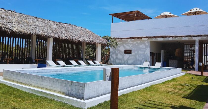 Imagen general del Hotel Mikiki Lifestyle. Foto 1
