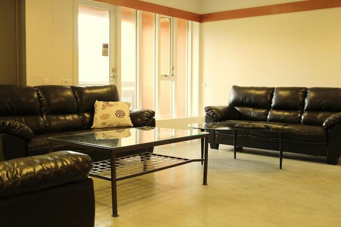 Imagen de los interiores del Hotel Mikligardur. Foto 30