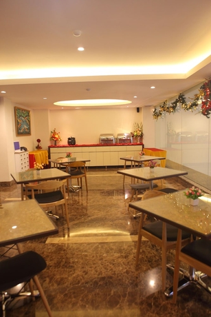 Imagen del bar/restaurante del Hotel Miko Makassar. Foto 3