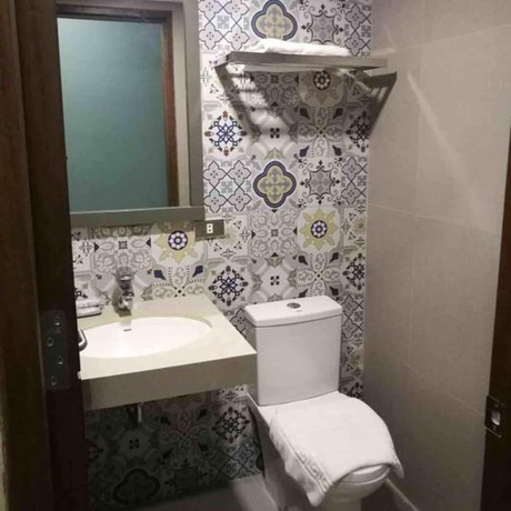Imagen de la habitación del Hotel Mikos Suites by Mikos Residences. Foto 5