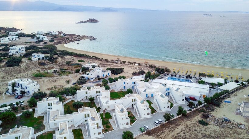 Imagen general del Hotel Mikri Vigla Beach Resort. Foto 6
