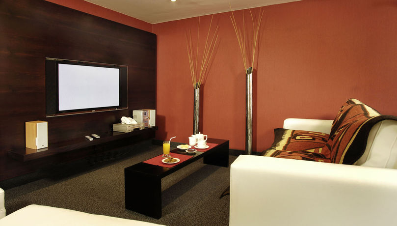 Imagen del bar/restaurante del Hotel Mil 810. Foto 7