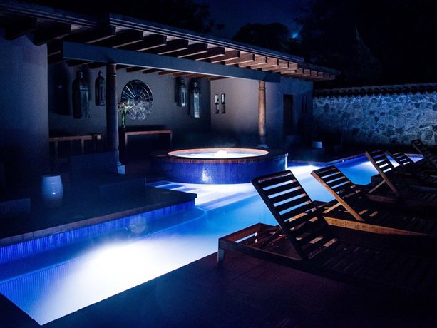 Imagen de los exteriores del Hotel Mil Flores Luxury Design. Foto 4