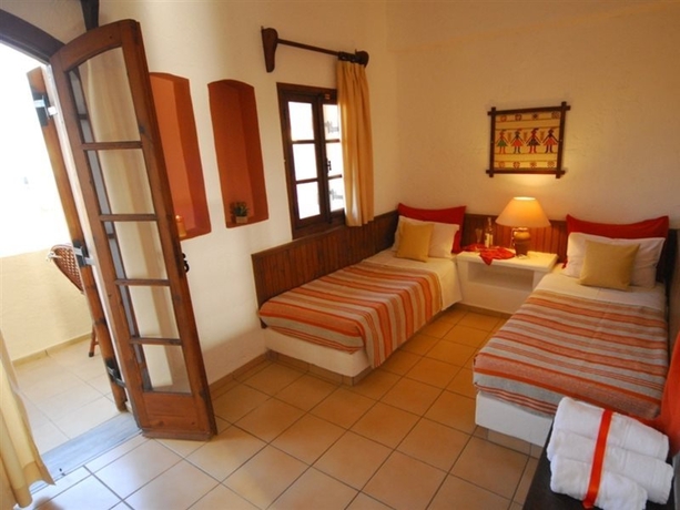 Imagen general del Hotel Mila Malia Studios. Foto 6