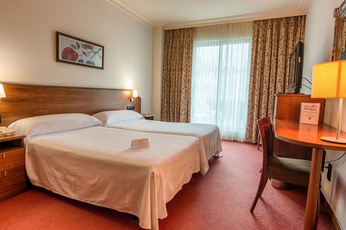 Imagen de la habitación del Hotel Milagros Golf Spa. Foto 5