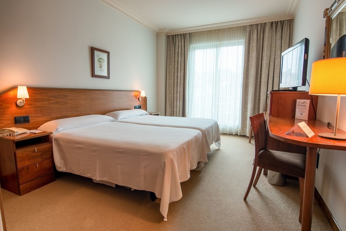 Imagen de la habitación del Hotel Milagros Golf Spa. Foto 6