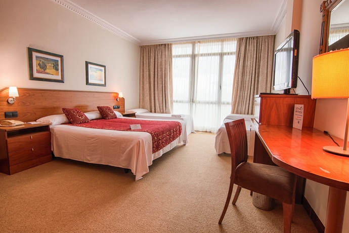 Imagen de la habitación del Hotel Milagros Golf Spa. Foto 10