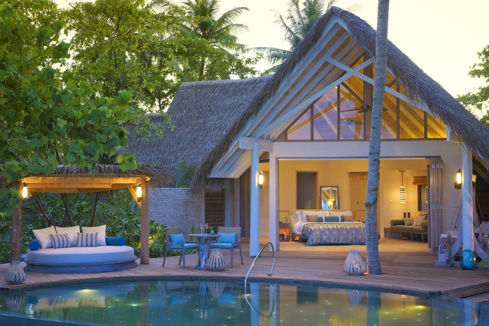 Imagen de la piscina del Hotel Milaidhoo Maldives. Foto 16