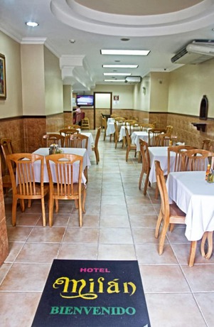 Imagen del bar/restaurante del Hotel Milan, Bella Vista. Foto 5