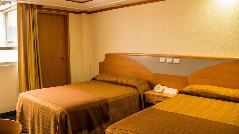 Imagen de la habitación del Hotel Milan, Ciudad de México. Foto 18