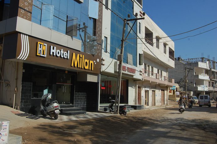 Imagen general del Hotel Milan, Dwarka. Foto 2