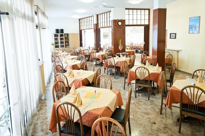 Imagen del bar/restaurante del Hotel Milan, Rosolina. Foto 4