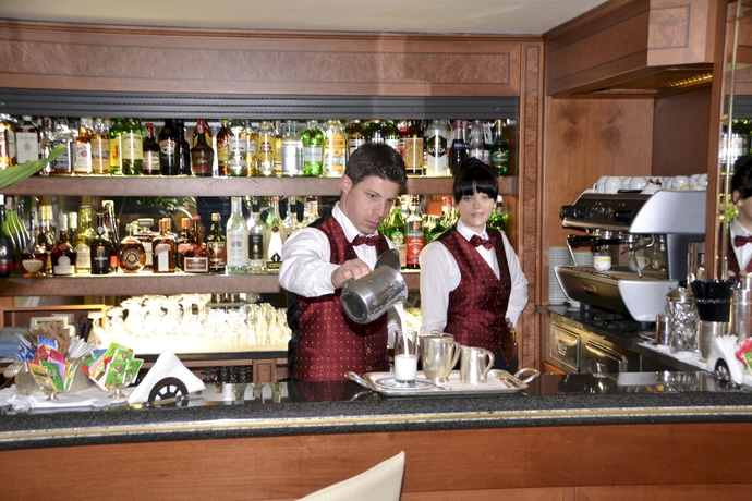 Imagen del bar/restaurante del Hotel Milan Speranza Au Lac. Foto 5